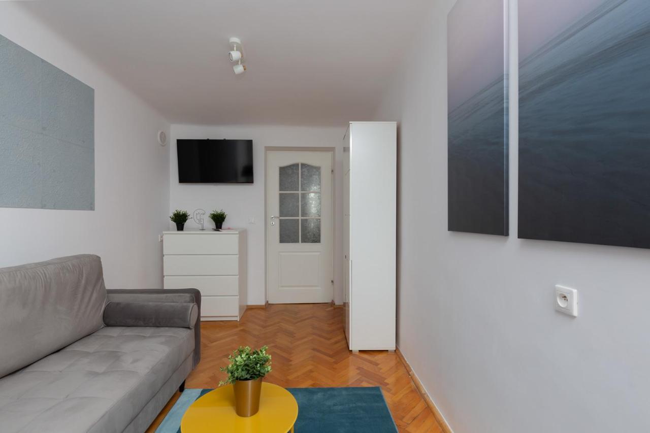 Stars Apartaments City Center By Noclegi Renters Warsaw Exterior photo