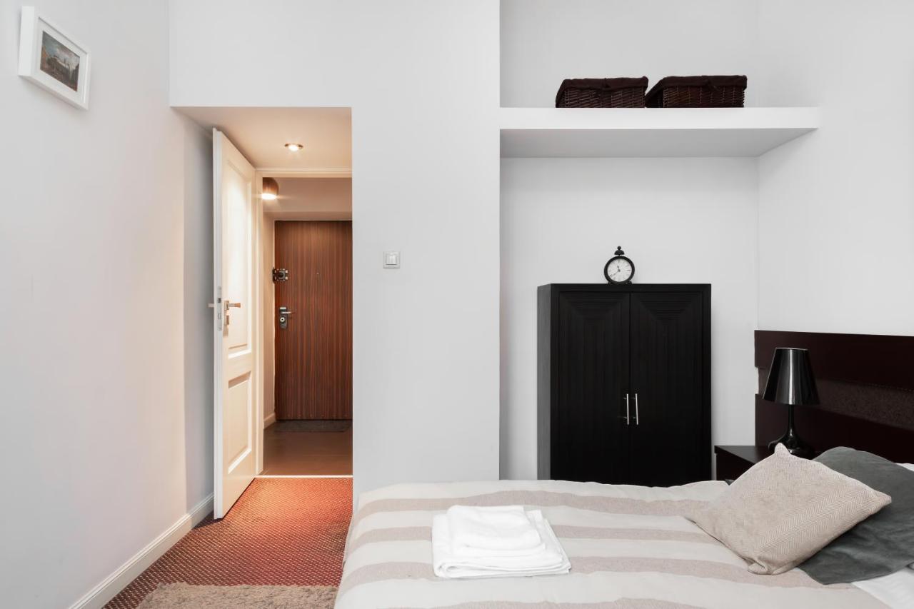 Stars Apartaments City Center By Noclegi Renters Warsaw Exterior photo